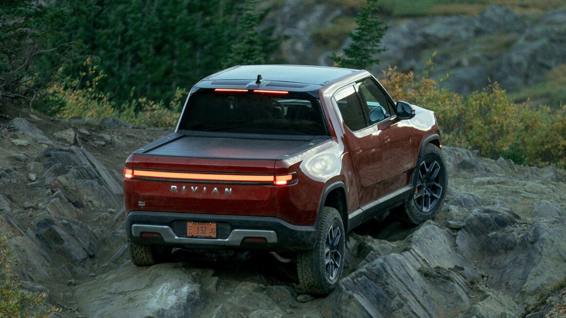 Picape elétrica Rivian R1T no Brasil